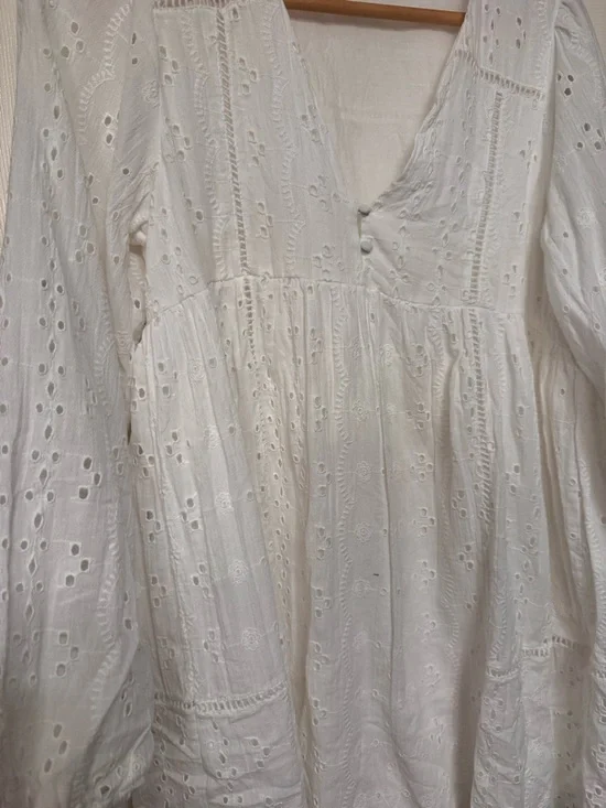 NWT - Zara White Eyelet Cotton Top - Picture 5 of 5